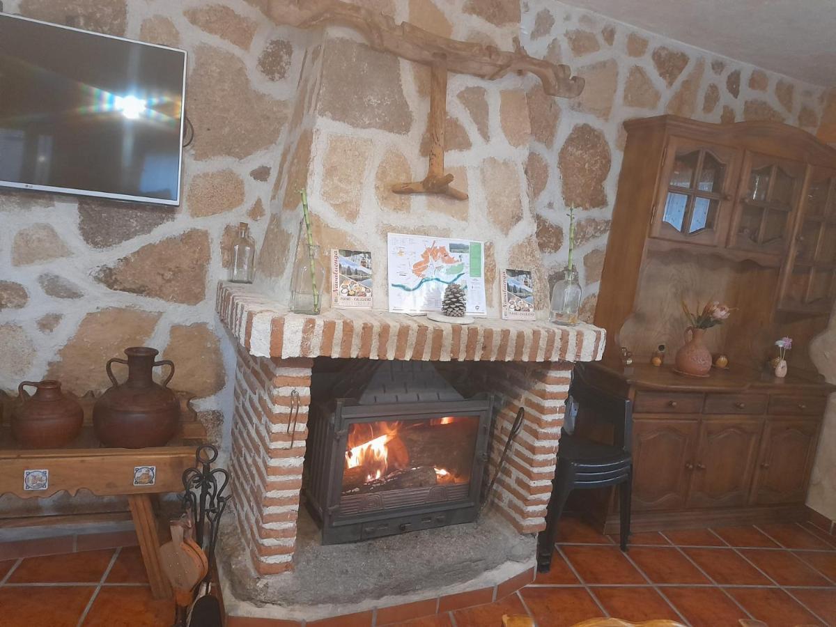 Casa Rural El Pajar นาวาลูเอ็นกา ภายนอก รูปภาพ
